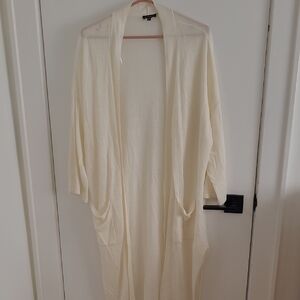 🔥 3 for $30 BUNDLE SALE 🔥Dynamite Ivory Knit Cardigan